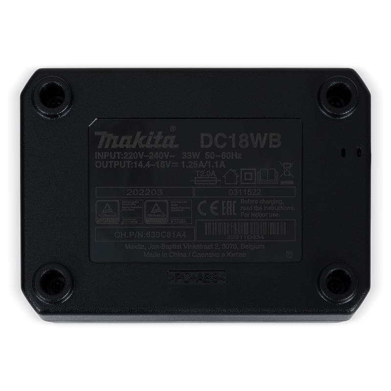 Perceuse à percussion et scie sauteuse sans-fil Makita