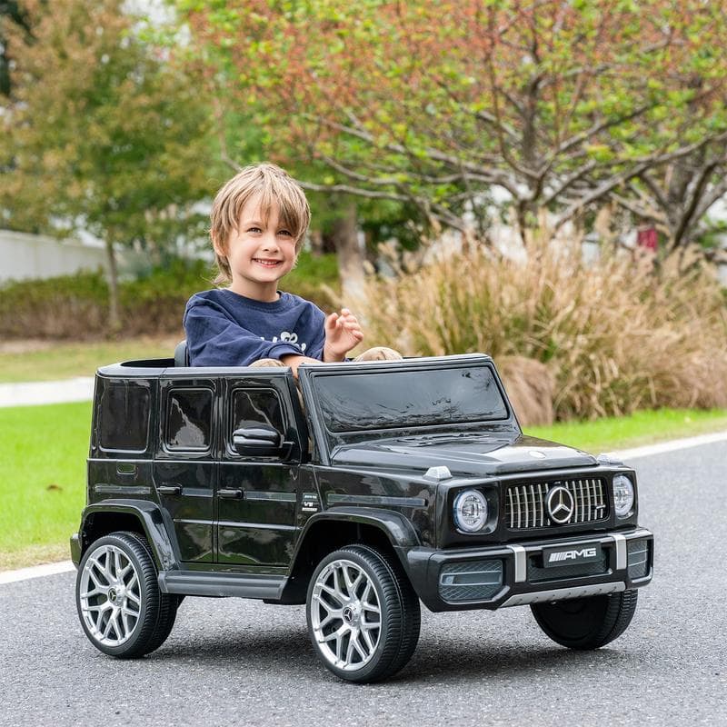 Mercedes-Benz G 63 AMG elektrische kinderauto in gebruik buiten