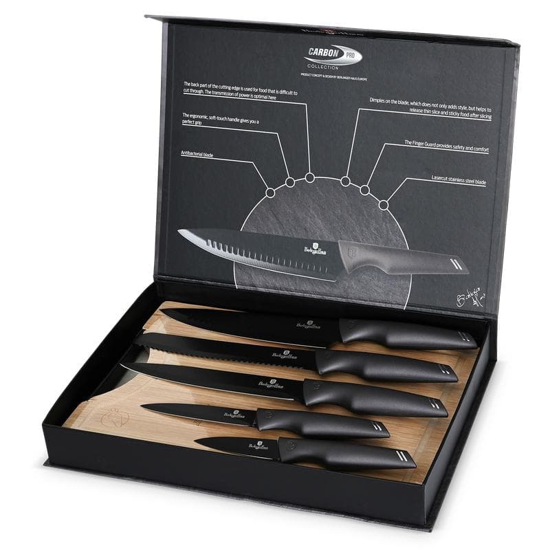 Set de couteaux de cuisine avec planche à découper