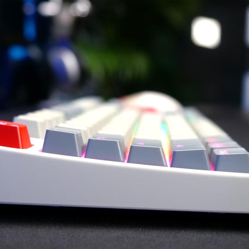 Cherry XTRFY mechanisch gamingtoetsenbord K4V2 RGB TKL Retro
