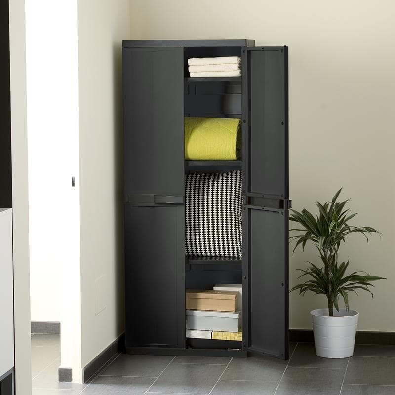 Armoire de rangement ouverte