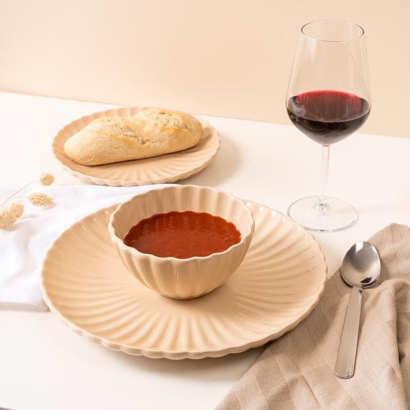 Bordenset bloem - beige