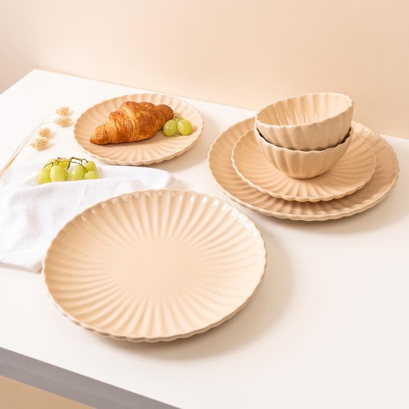 Bordenset bloem - beige