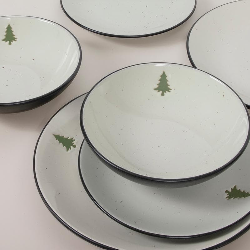 Gespikkelde bordenset - Zwart met kerstboom