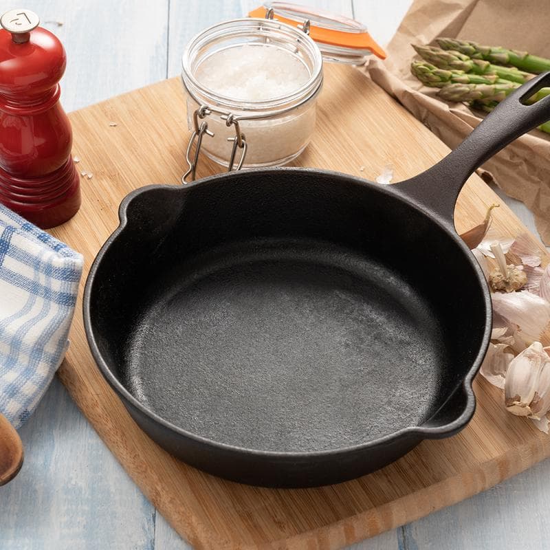 Batterie de cuisine en fonte