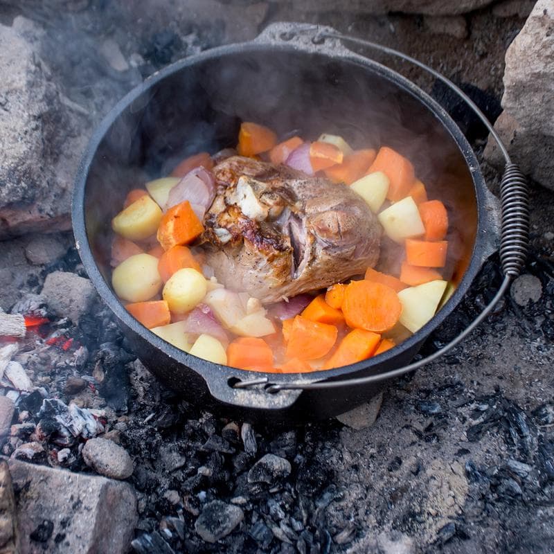 Batterie de cuisine en fonte
