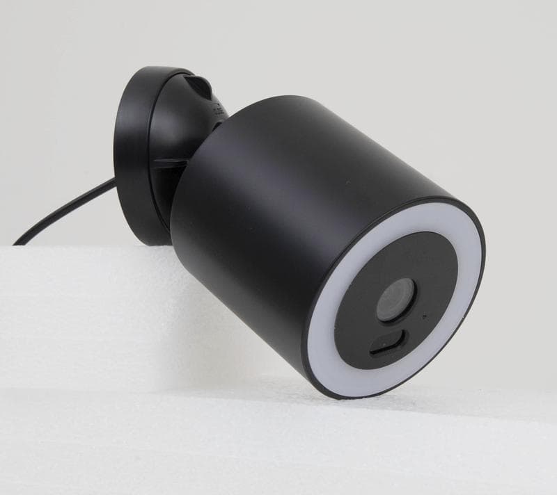 LSC Smart Connect outdoor spotlight camera