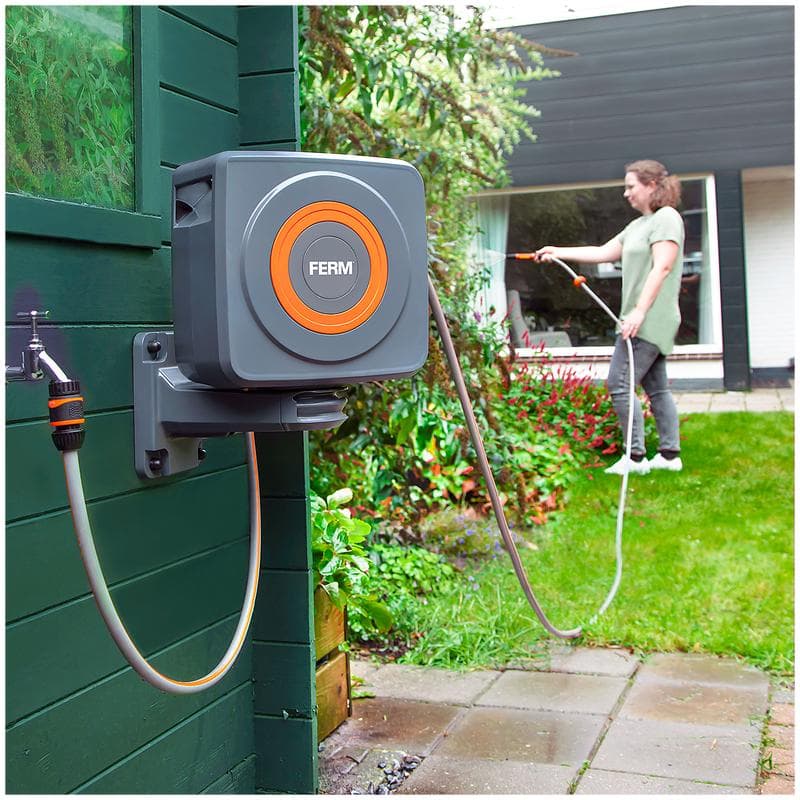 Dévidoir automatique mural FERM