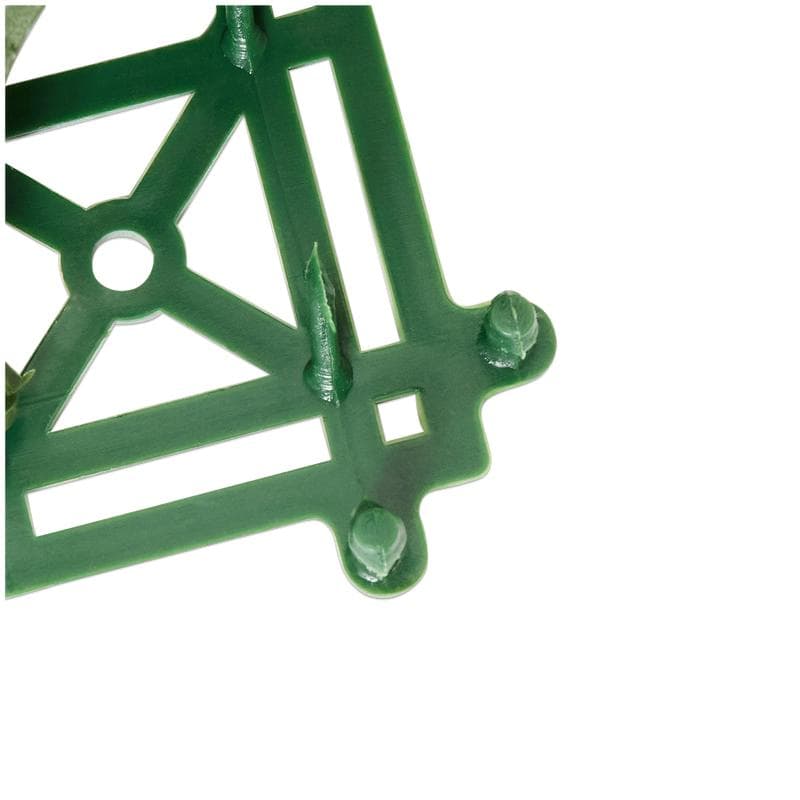 Luxe kunsthagen met bloemen