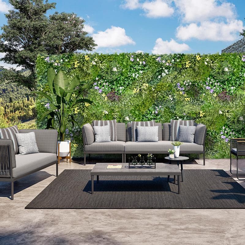 Luxe kunsthagen met bloemen