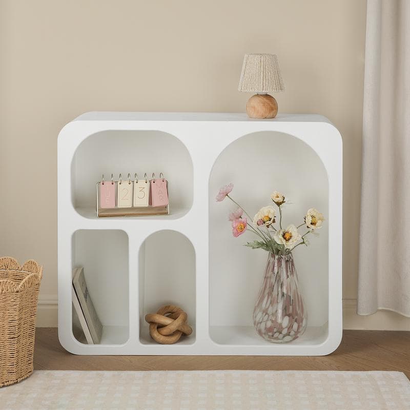 Vakkenkast met organische vormen