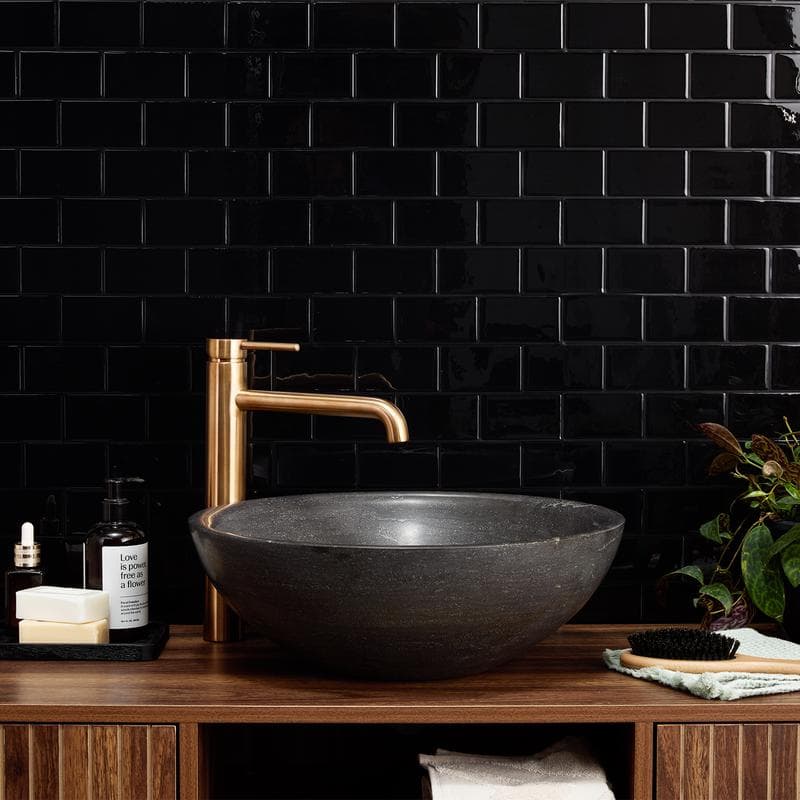 Crédence adhésive - carrelage métro noir