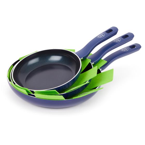 Greenchef 14-piece pan set - 3 pans stacked