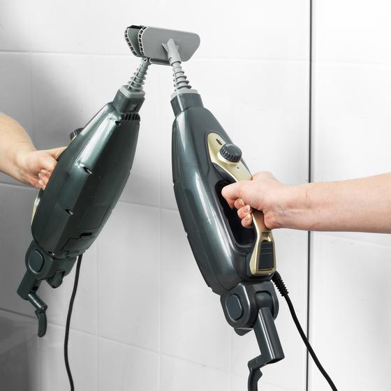 Steam cleaner 14-in-1 - cleaning mirror