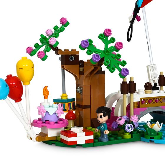 Le parc de Heartlake City Lego Friends avec le gâteau d'anniversaire