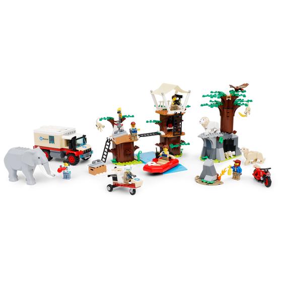 Lego City Wildlife Rescue Camp overview set