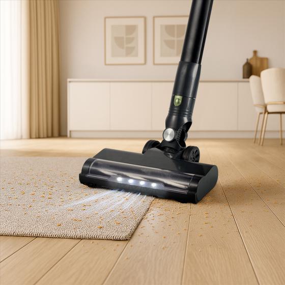 Tristar cordless vacuum cleaner with charging station - vacuuming carpet