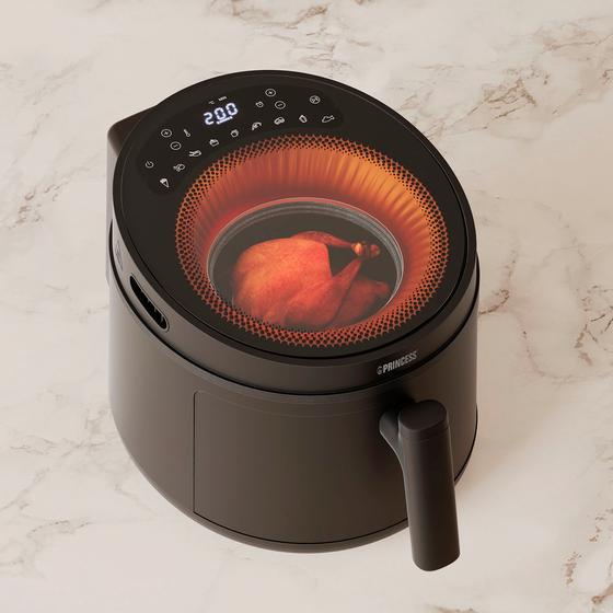 Princess Cyclonic Vision air fryer with chicken