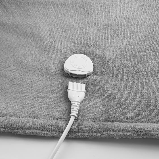 Carmen heated blanket disconnect plug