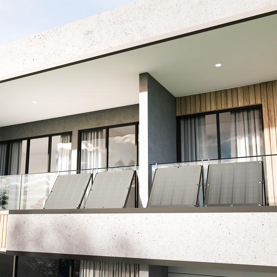 Panneaux solaires sur un balcon