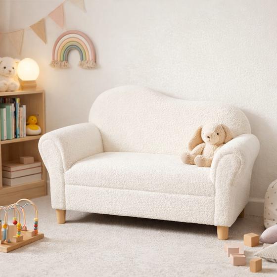 Teddy sofa for kids - bedroom lifestyle image