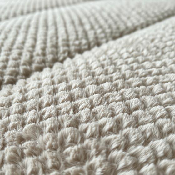 Lazy all-in-one duvet Teddy fur 200 x 200 cm - beige - extreme close-up of fabric