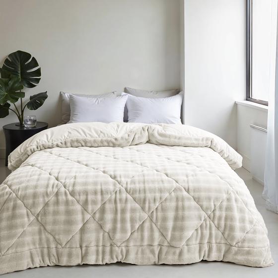 Lazy All-in-One Duvet Pom Pom Fur – Cream White in the Bedroom