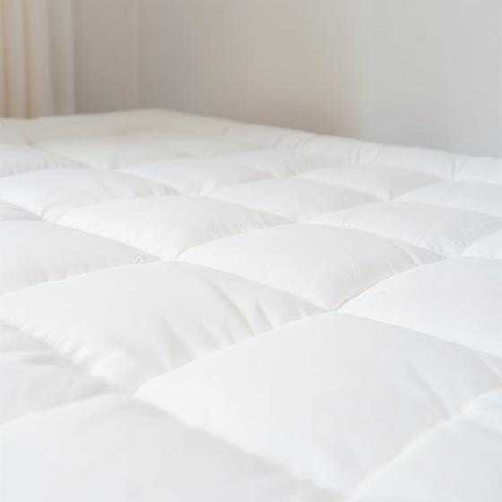 Premium percale cotton mattress topper 180 x 200 cm - white - close-up fabric