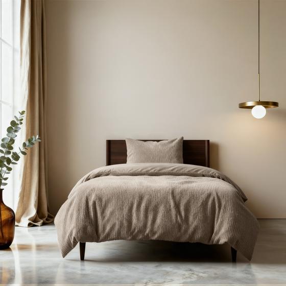 Faux fur duvet cover - 140 x 200/220 cm - taupe - lifestyle image