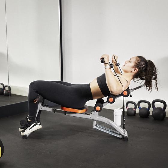 Training on the multifunctional core trainer 