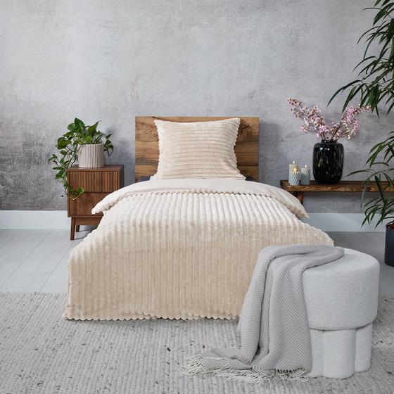 Voordelig Teddy Ribbed dekbedovertrek in crème-wit - superzacht & warm - Warmte & comfort tijdens de koude herfst- en wintermaanden. Incl. kussensloop.