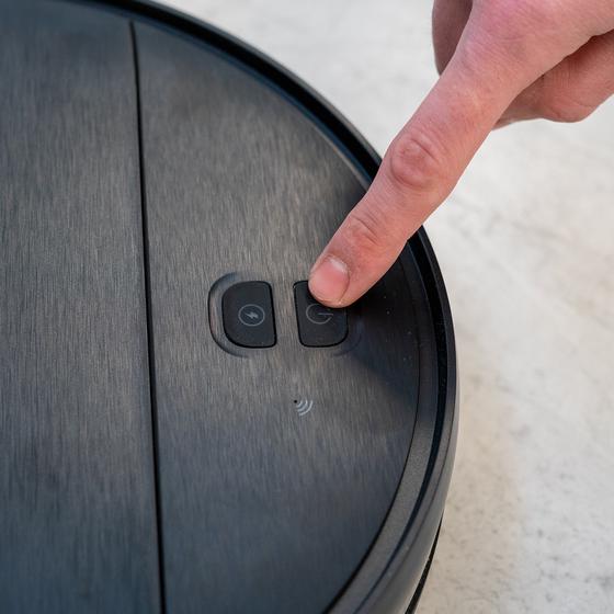 Sinji Gyro robot vacuum cleaner with mop - buttons