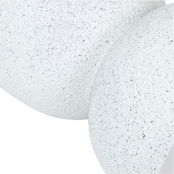 MgO side table - white - close-up of bottom