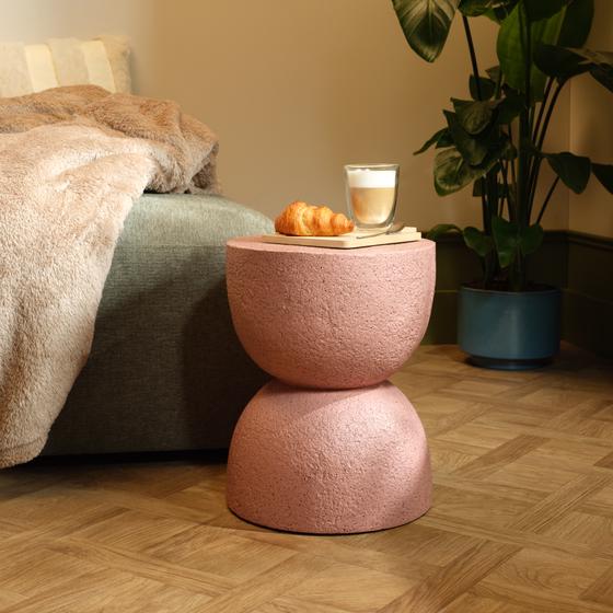 MgO side table - dusty rose - in living room