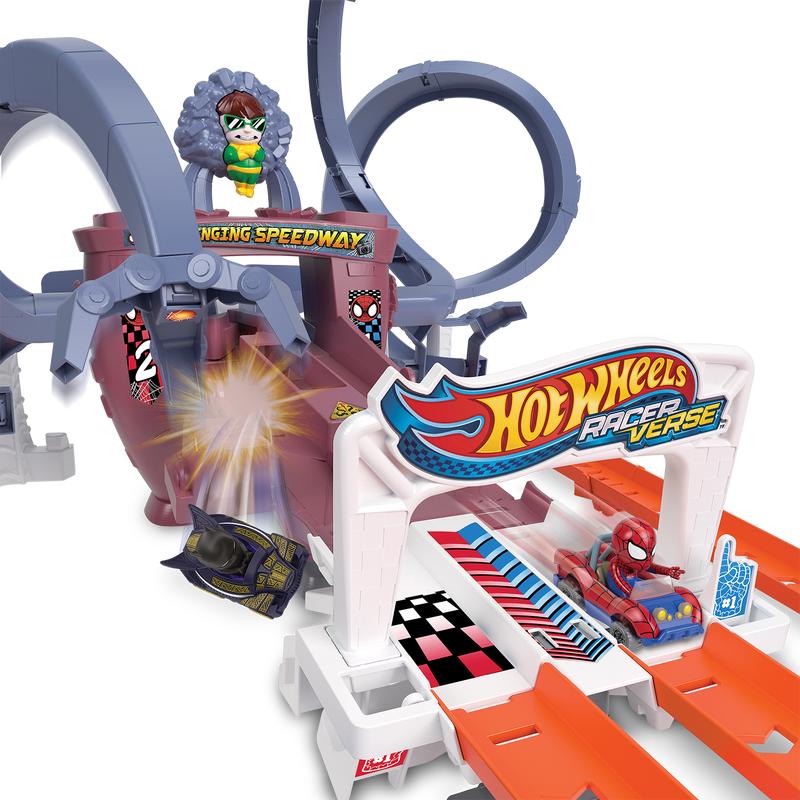 Circuit Hot Wheels Racerverse Spider-Man en cours d'utilisation