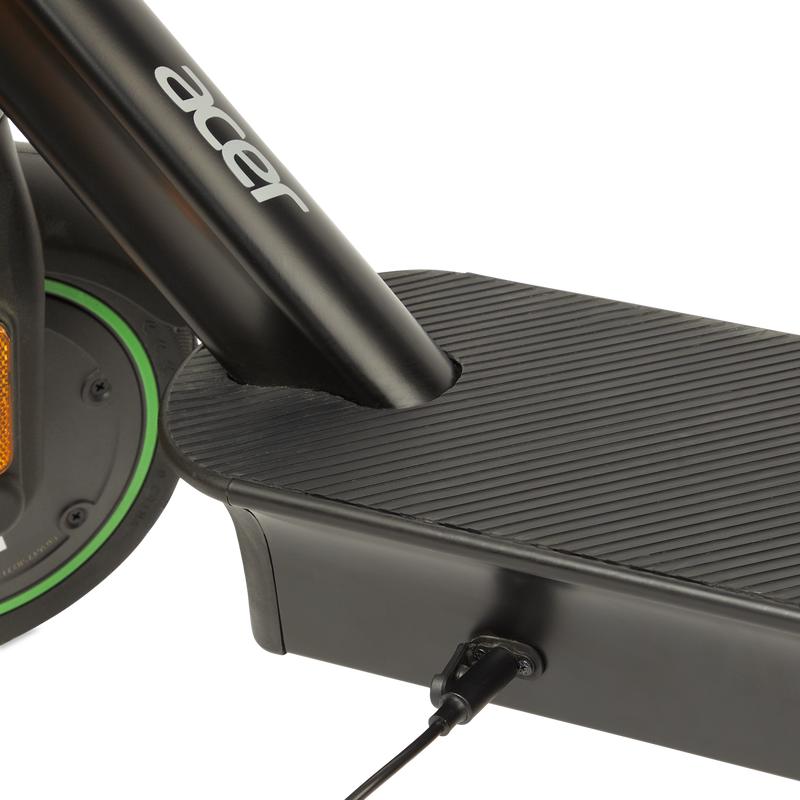 Acer ES Series 3 electric scooter - charging