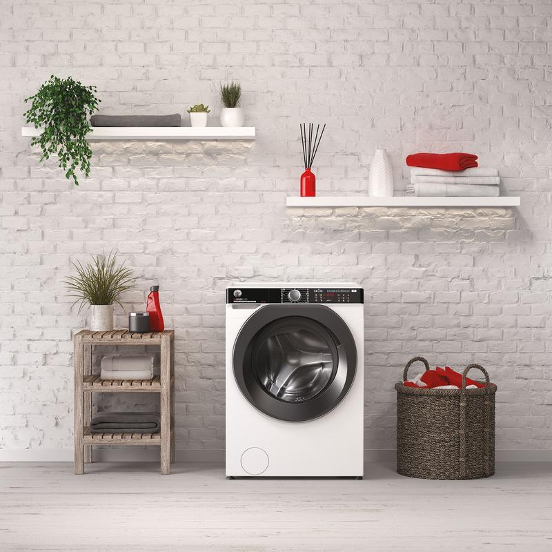 Hoover smart washing machine H-WASH 500 lifestyle image