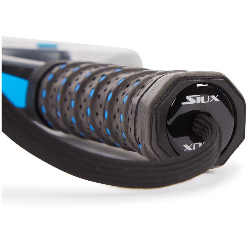 Siux Padel racket - handle close-up