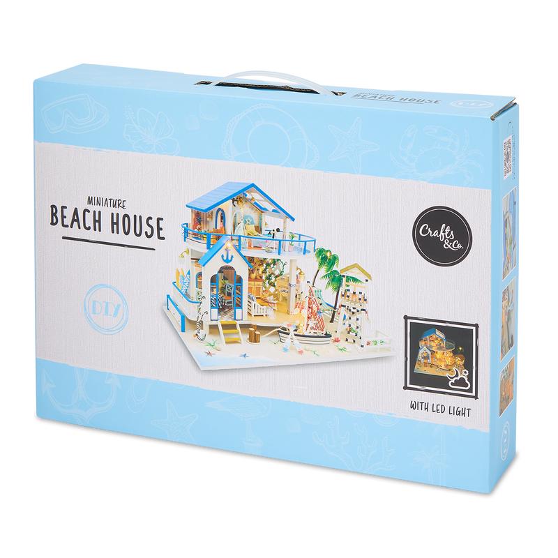 Miniature beach house box