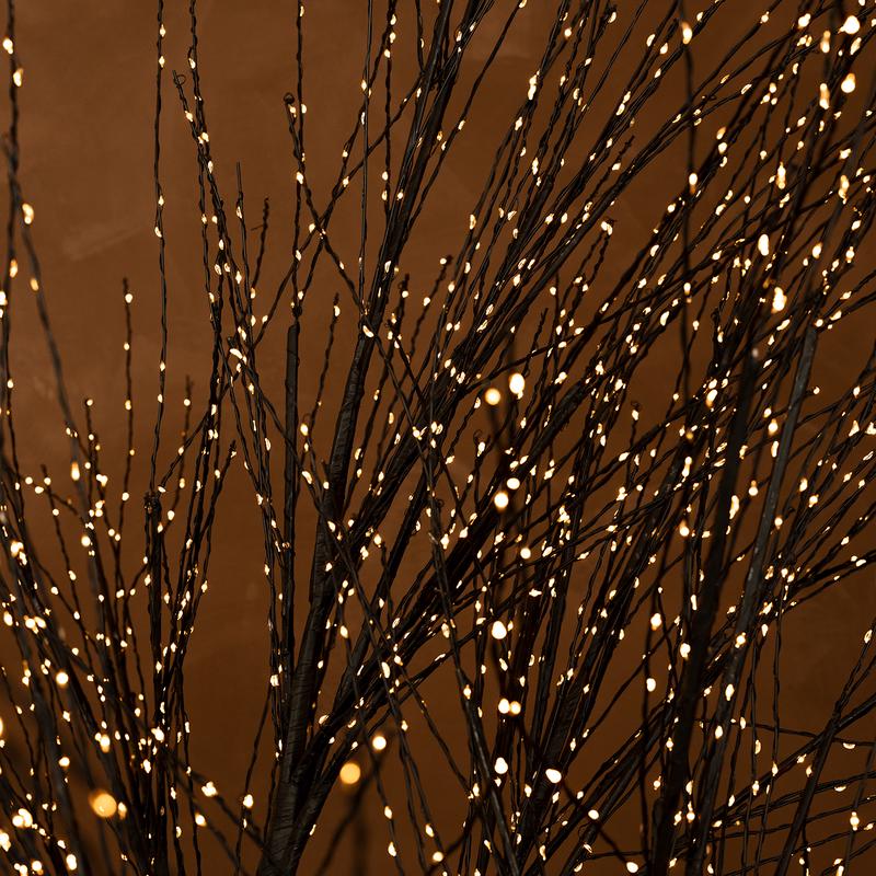 Light tree with gold-coloured LED lights - close-up of lights