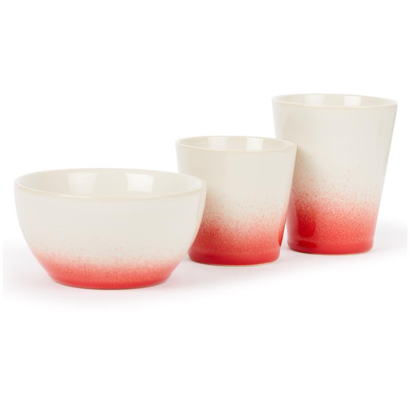 Tasses et bol blanc et rouge