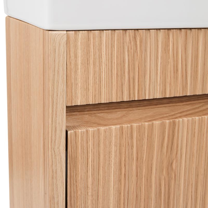 Close-up cabinet door