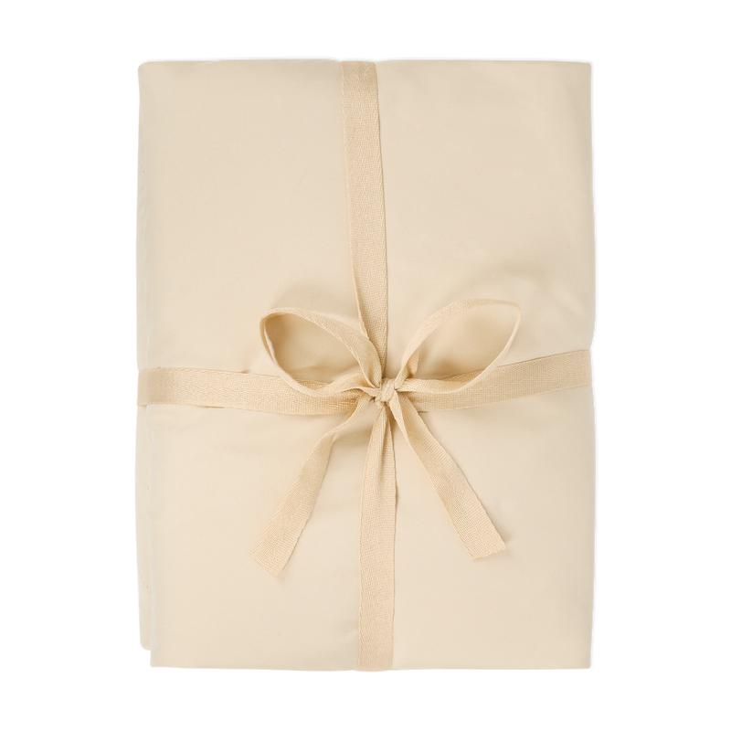 Duvet cover with bedspread in packaging