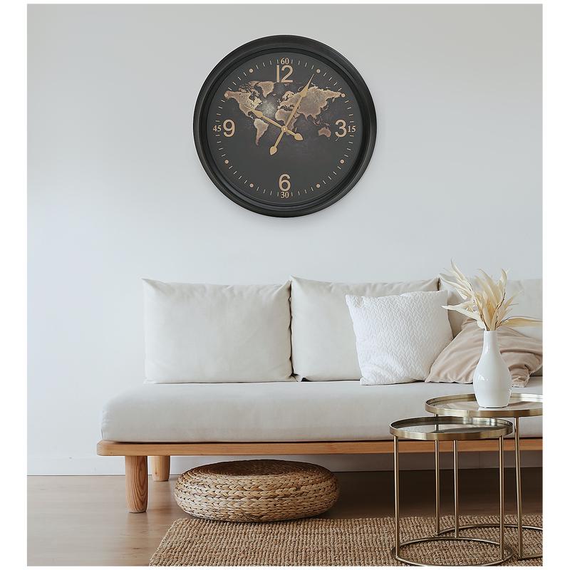 Wall clock with world map 2 in situ