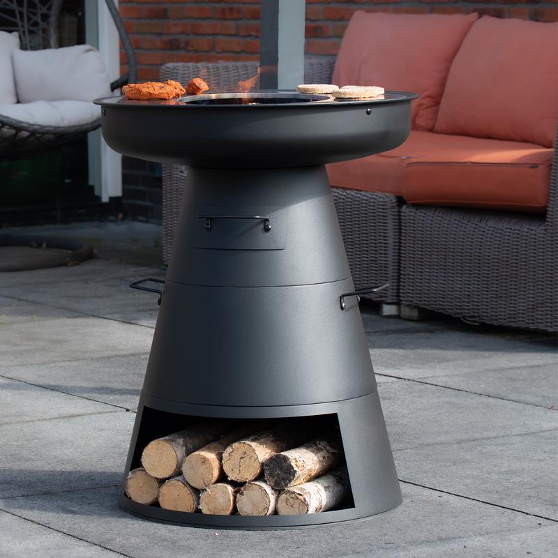 Fire pit and grill in the garden