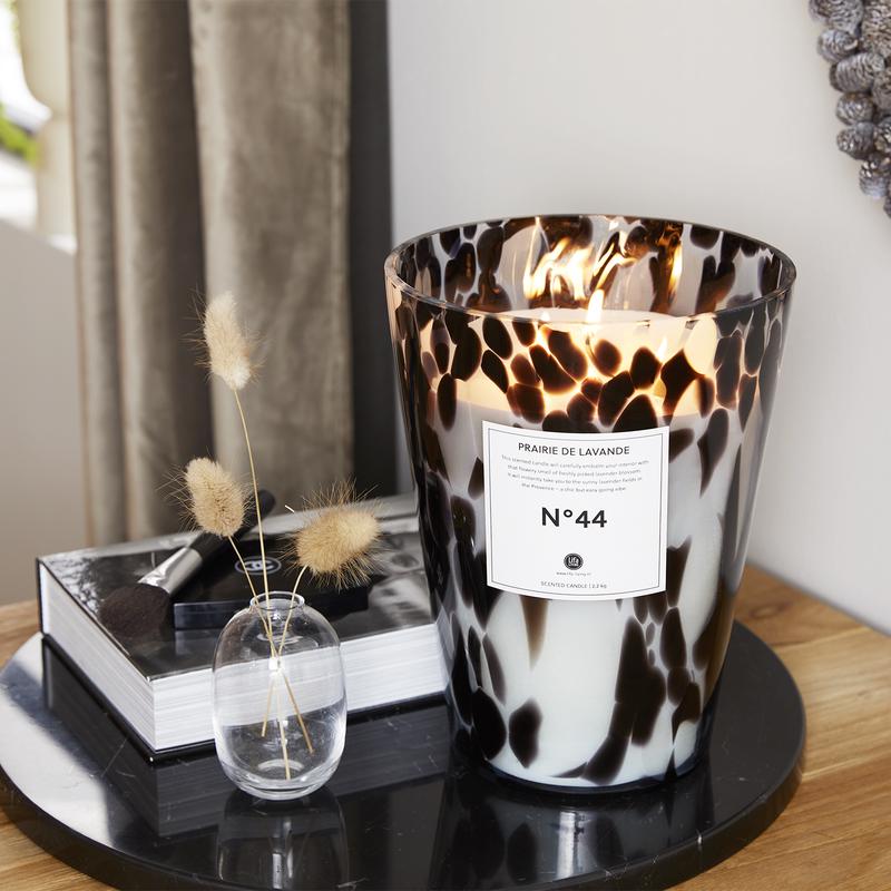 Lavender scented candle XL with leopard print glass