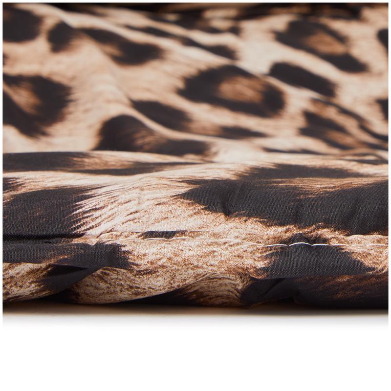 Panther print Lazy all-in-one duvet finish seams up close