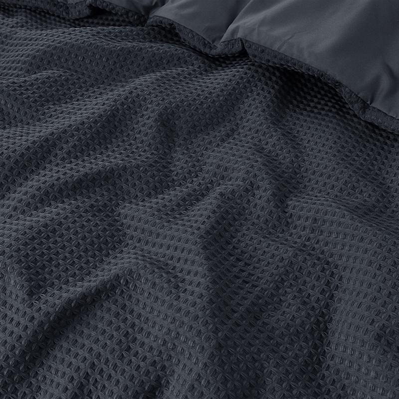 Waffle duvet cover - anthracite, bed