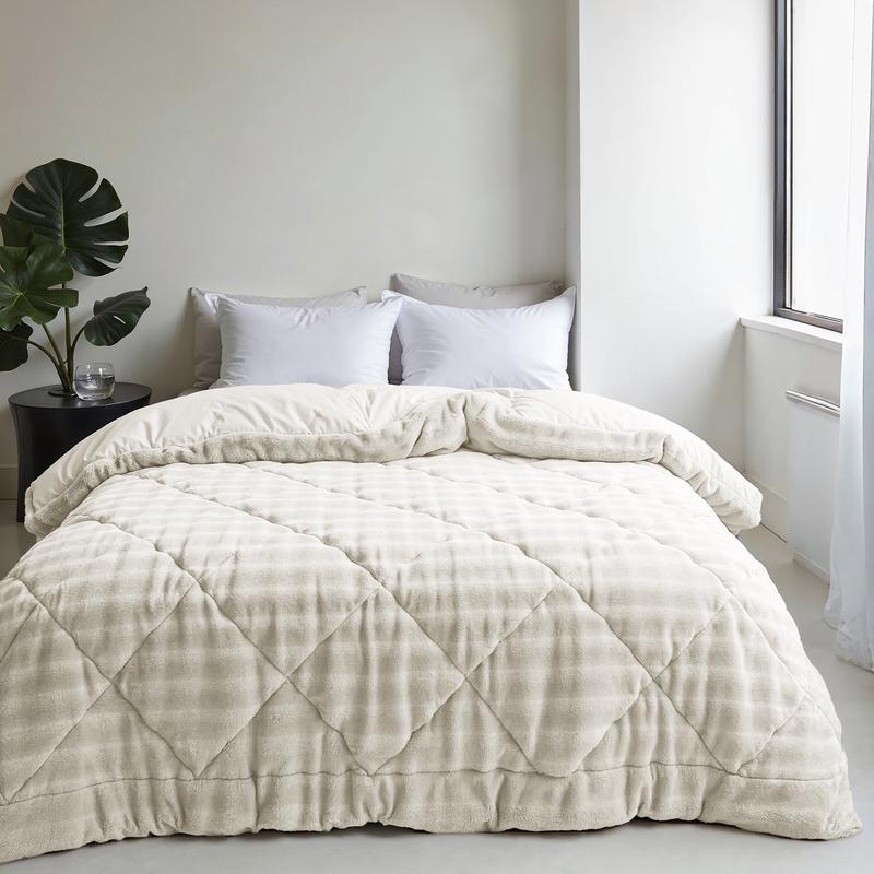 Lazy All-in-One Duvet Pom Pom Fur – Cream White in the Bedroom