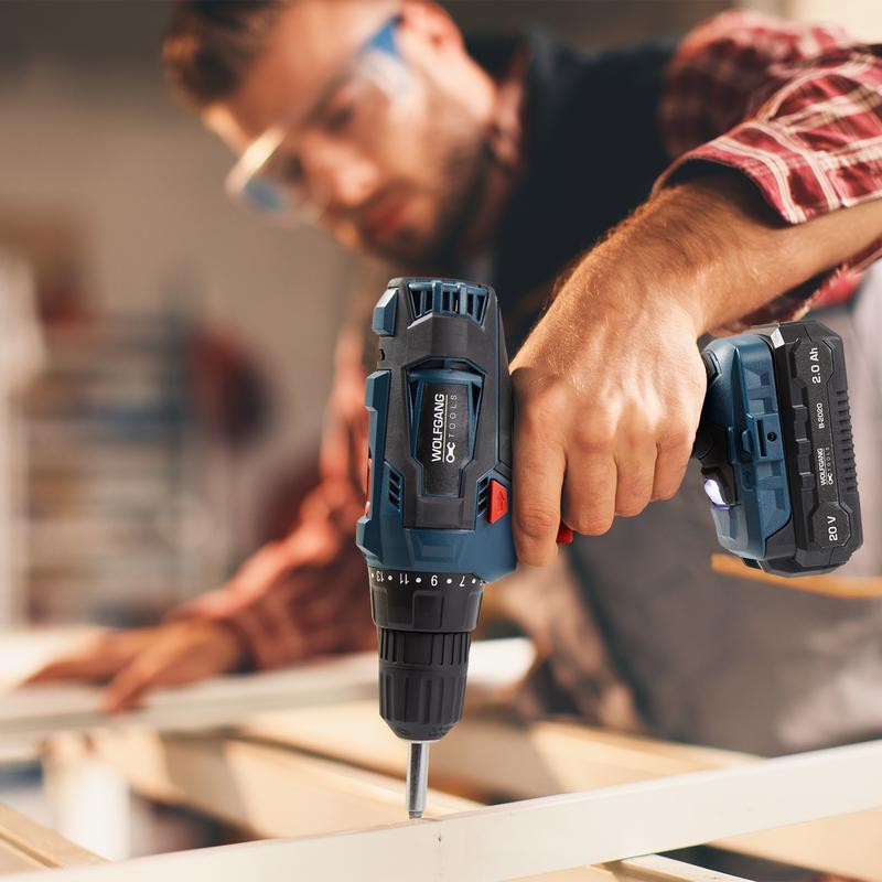 Cordless drill 20 volt in use